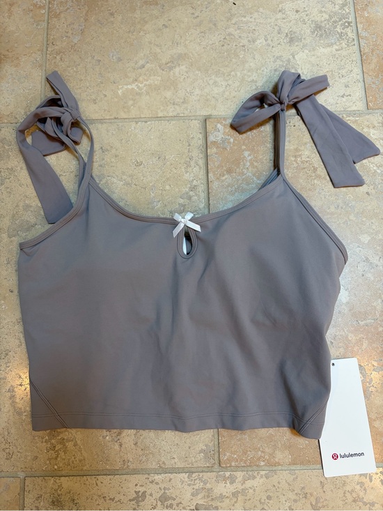 lululemon athletica Tops - Lululemon Women’s Nulu Bow- Detail Tank